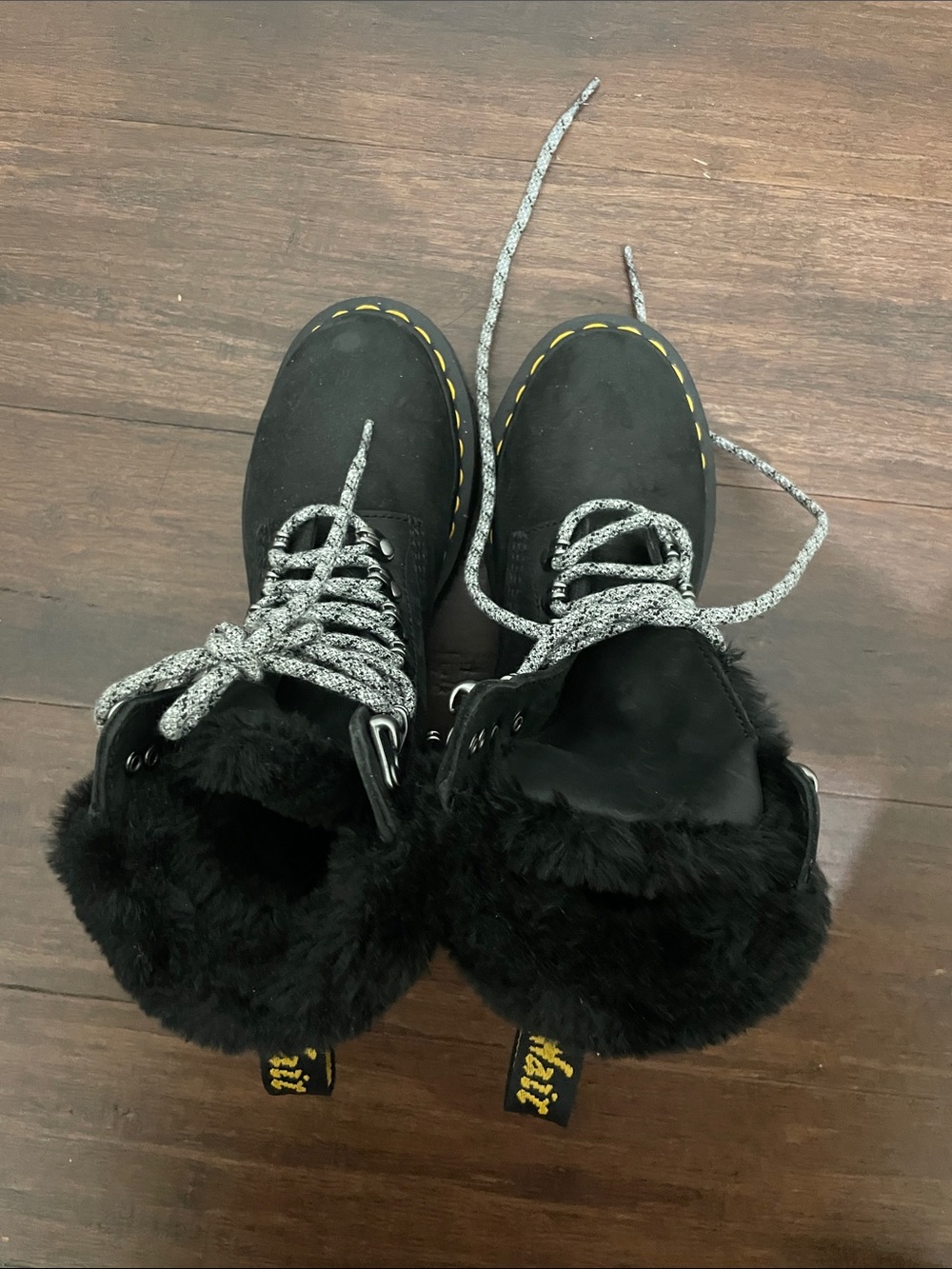 Dr. Martens 1460 Serena Collar Streeter Leather Boots in Black